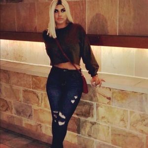 Meet your Posher, Robin